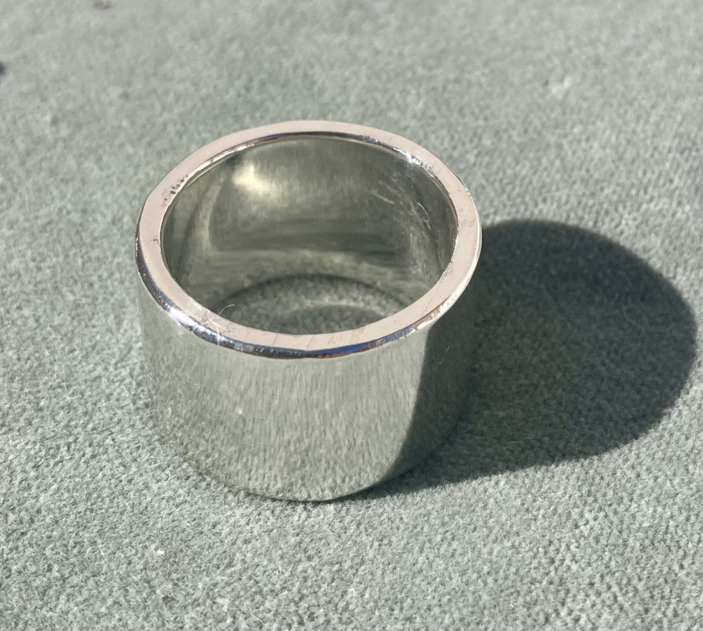 Strong Men’s Band Ring