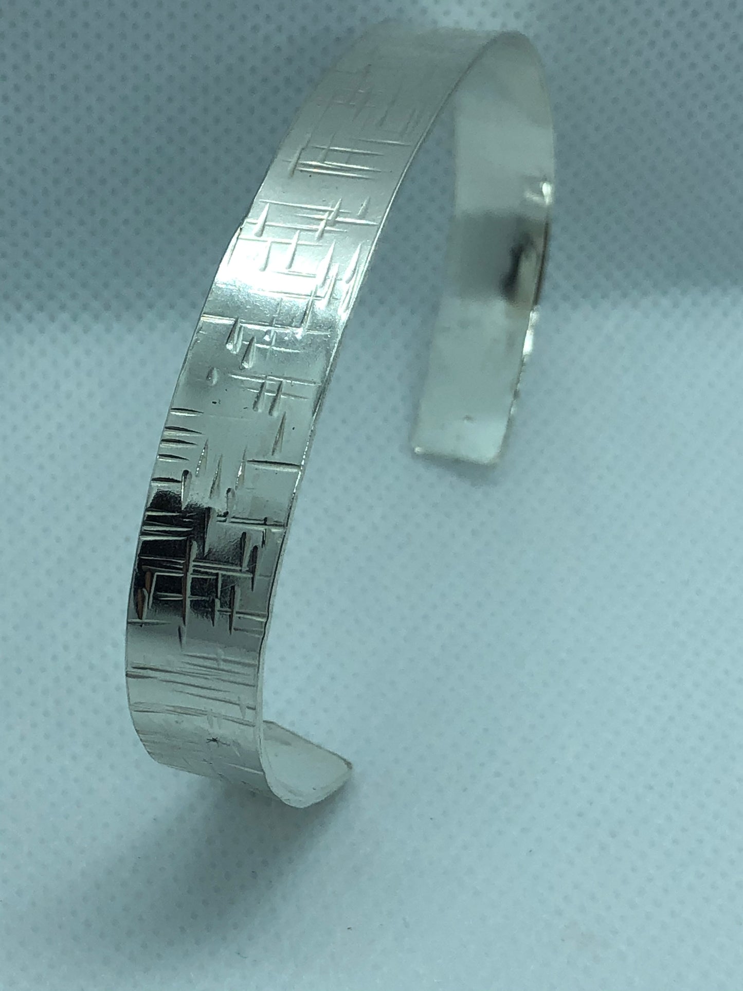 Cross Hammered Bracelet in 925 Silver