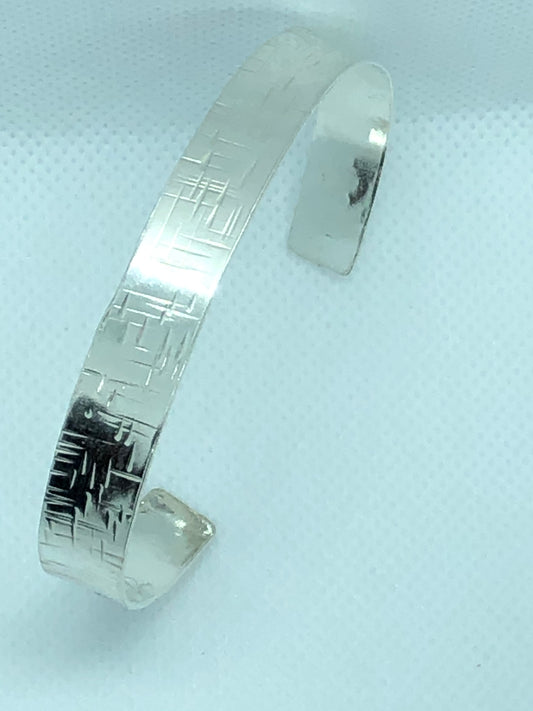 Cross Hammered Bracelet in 925 Silver