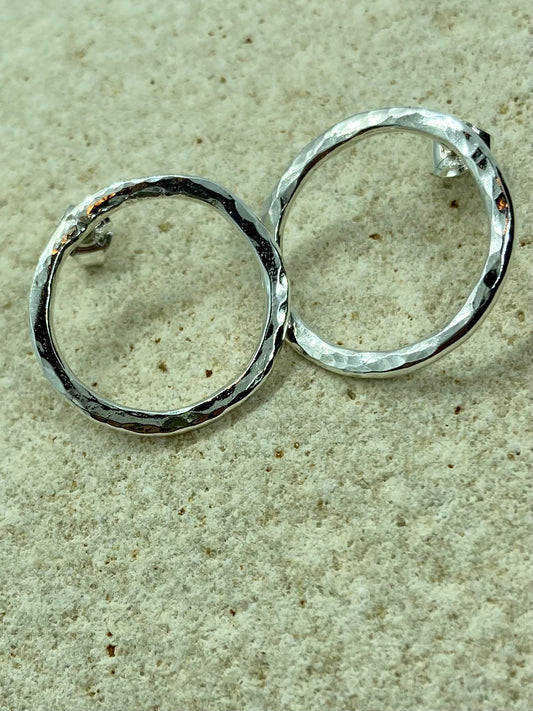 Hammered Circle Earrings in 925 Silver