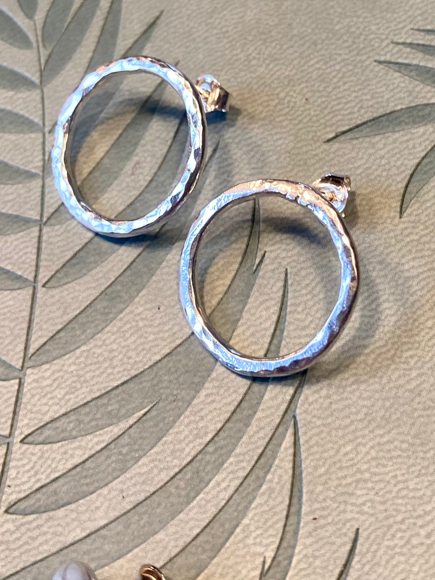 Hammered Circle Earrings in 925 Silver