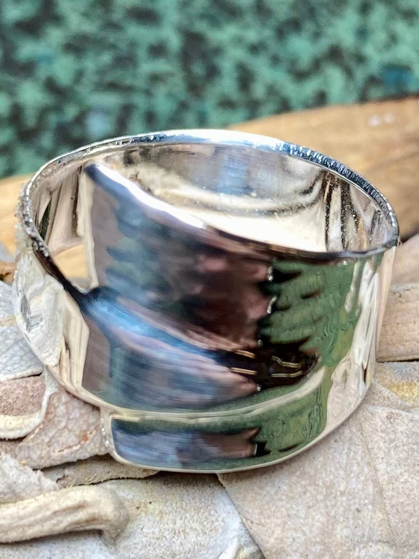 Textured Overlapping Ring in 925 Silver