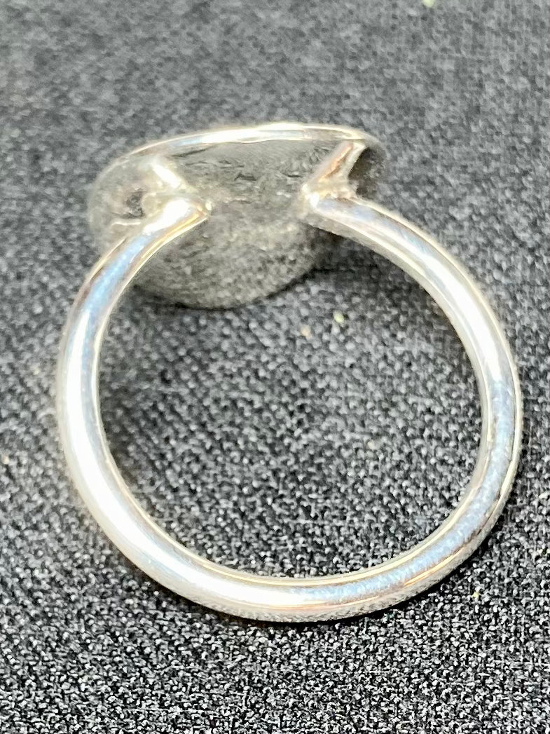 Textured Curved Disc Ring in 925 Silver