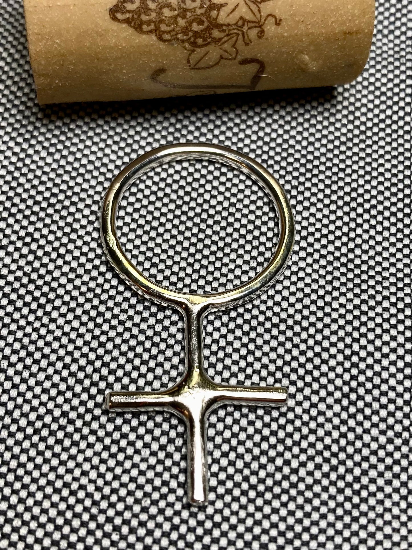 Hammered Female Pendant in 925 Silver